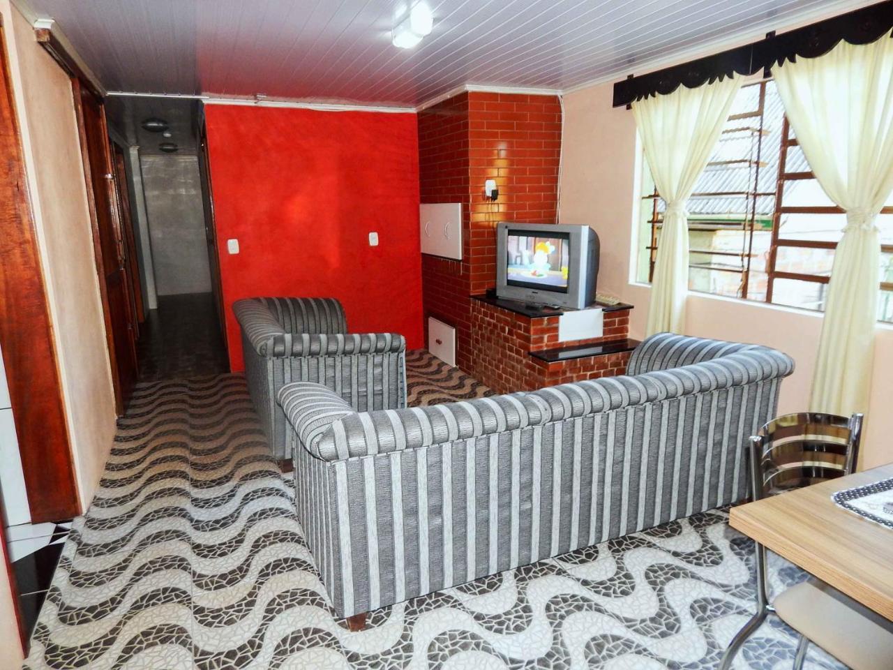 Gramado Suites Residence Possui 5 Quartos E 5 Banheiros Bagian luar foto
