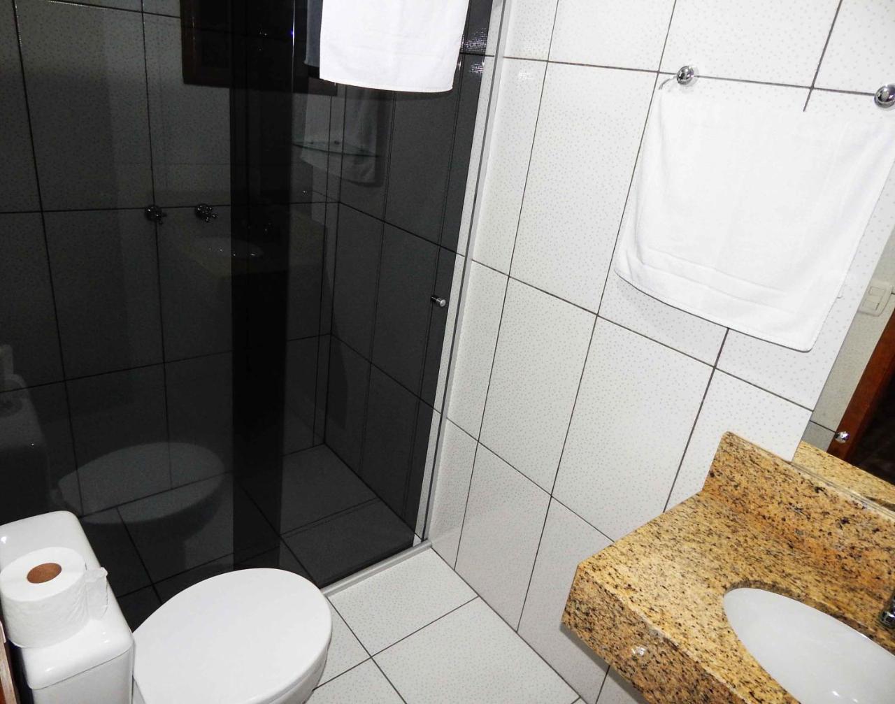 Gramado Suites Residence Possui 5 Quartos E 5 Banheiros Bagian luar foto